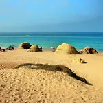 Luxury Apartment, 3 Min Walk To Beach, Albufeira *