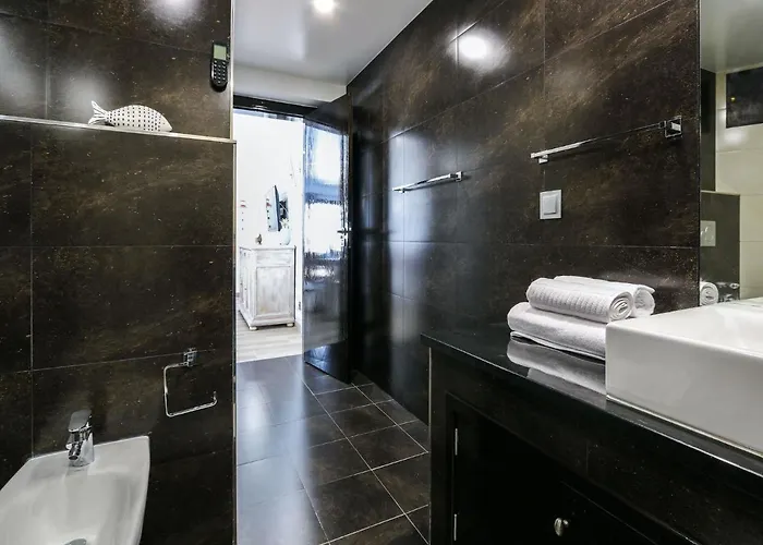 Luxury Apartment, 3 Min Walk To Beach, Albufeira ギーア